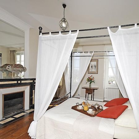 Chambres D'Hotes La Rive Mortagne-sur-Gironde Номер фото
