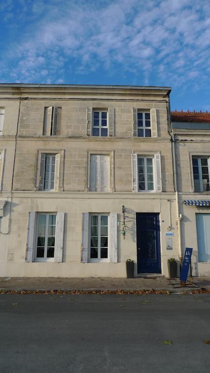 Chambres D'Hotes La Rive Mortagne-sur-Gironde Экстерьер фото